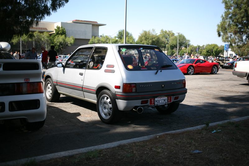 Illustration for article titled Supercar Sunday. Here are pictures.